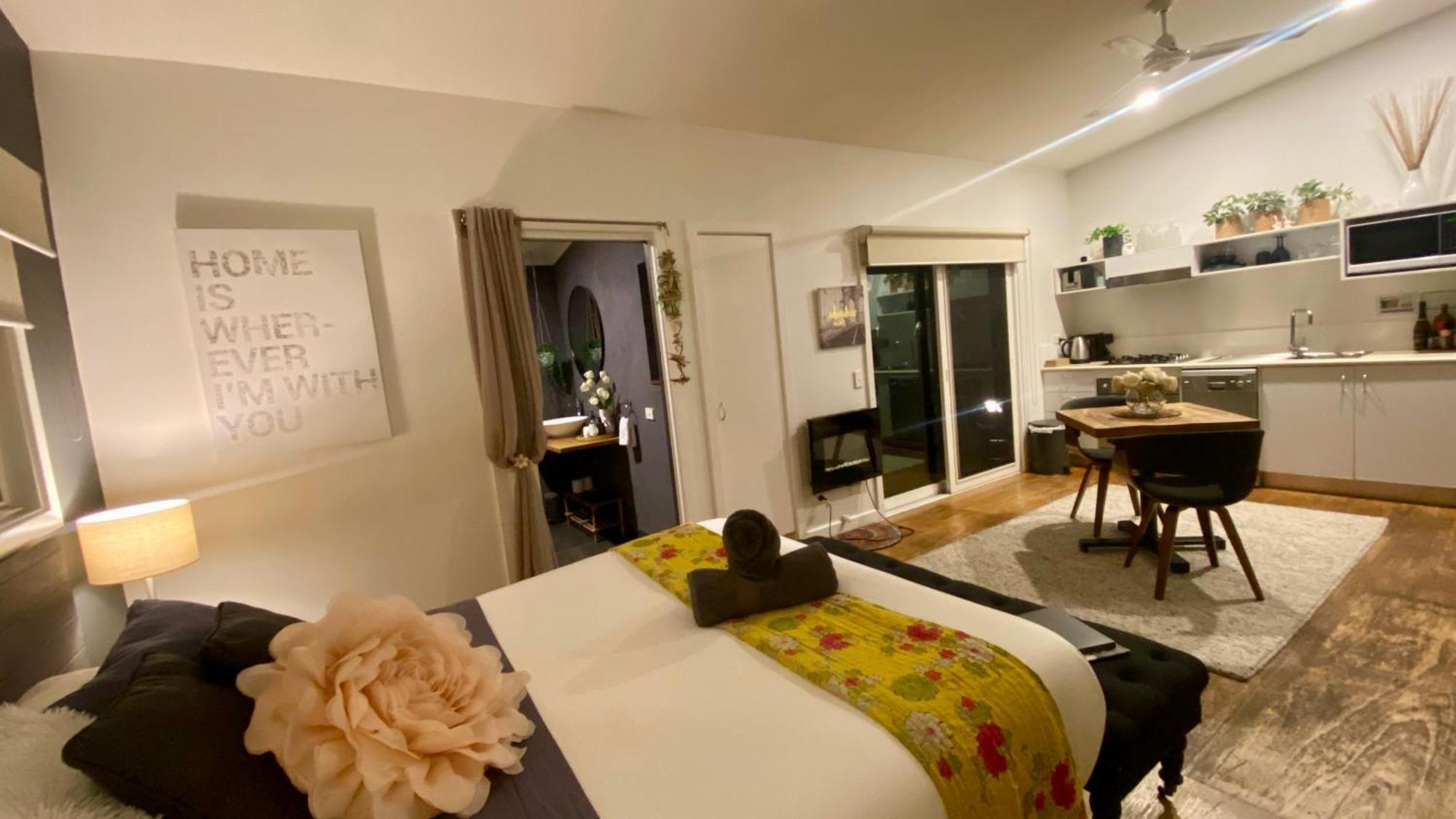 Couple'S Luxury Resort Spa Retreat Cowes Exterior foto
